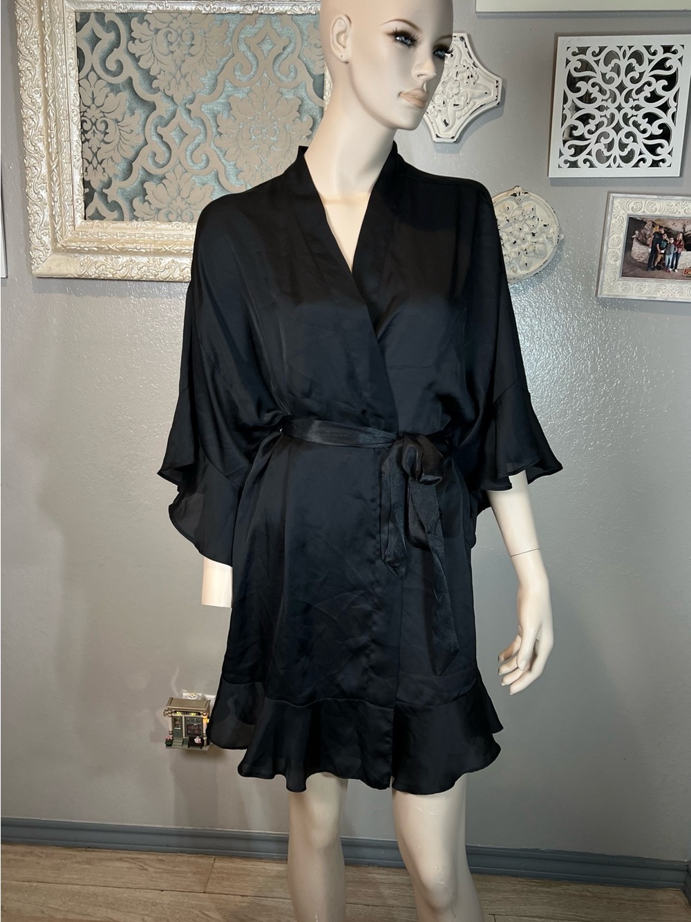 Victoria’s secret Black Satin Robe